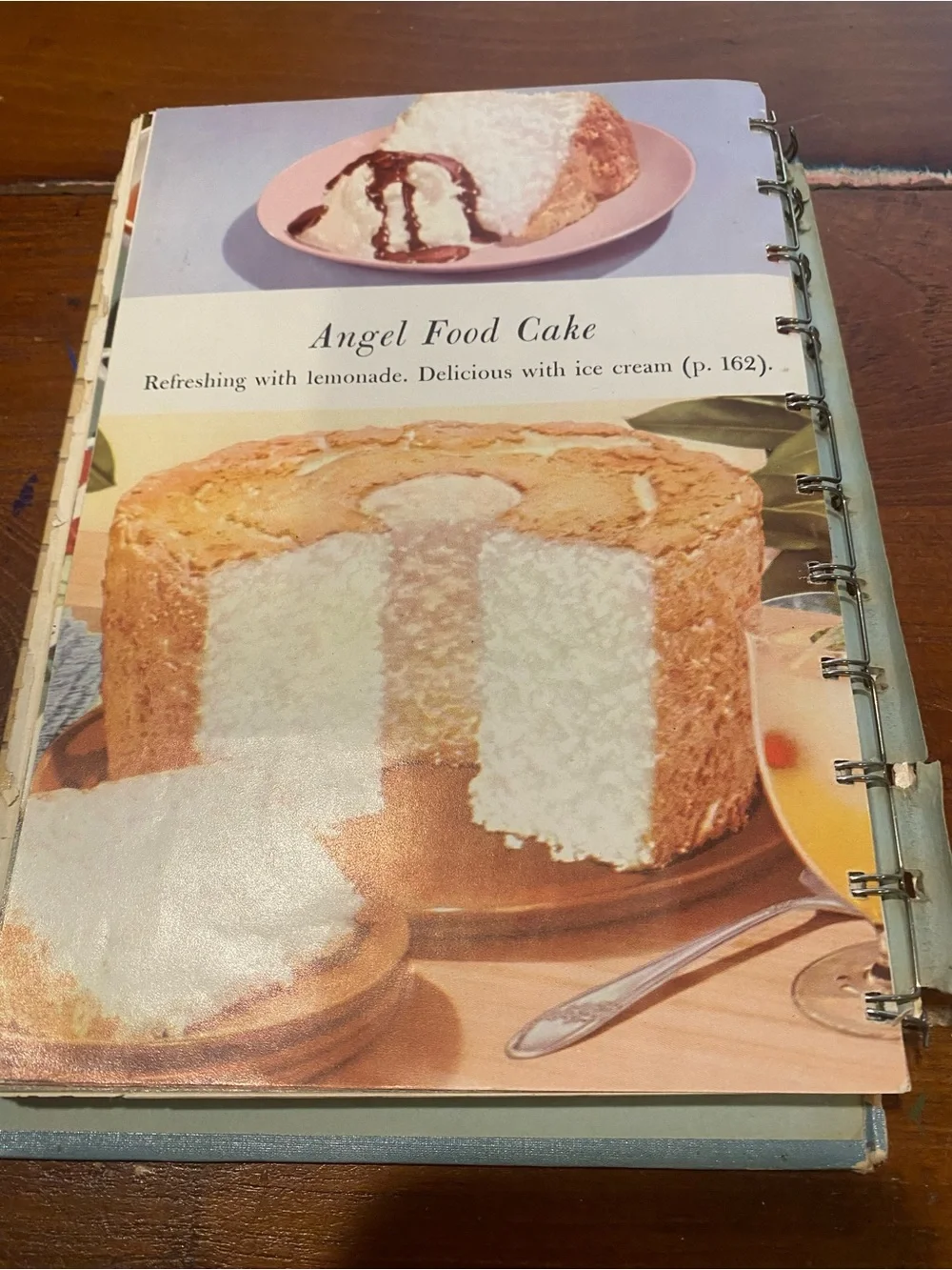 Betty Crocker’s Good and Easy Cook Book - Faux Brock Wall Cover